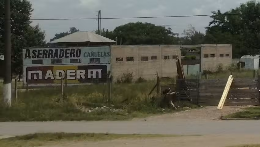 Aserradora Ca&ntilde;uelas