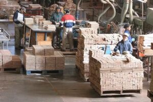 BAJDA S.R.L. PISOS DE MADERA