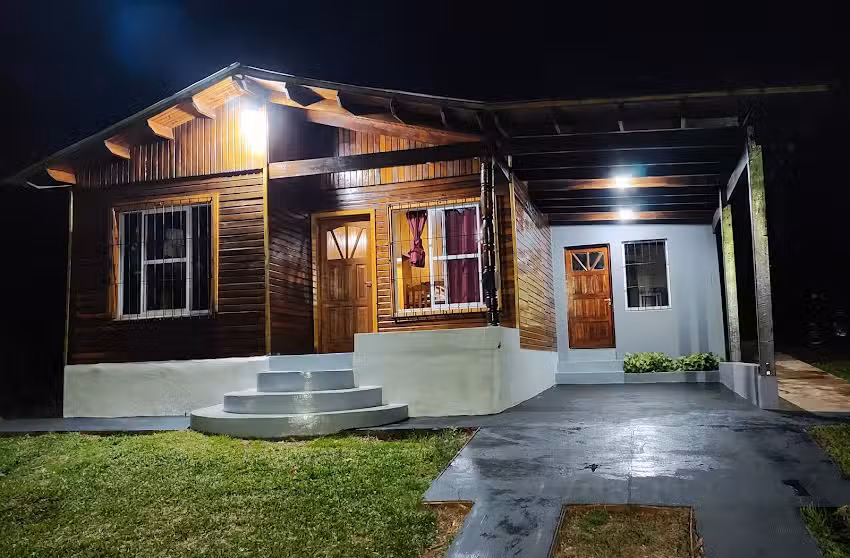 Caba&ntilde;a Buena Madera