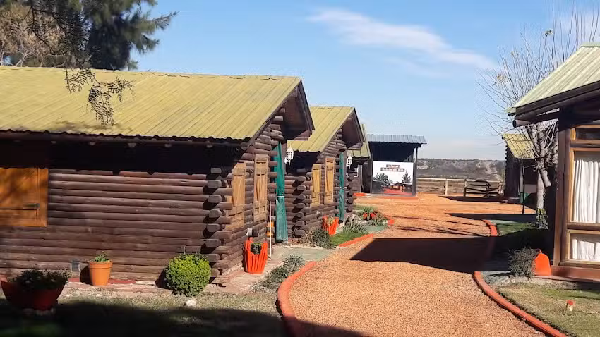 Caba&ntilde;as Balcon Del Rio