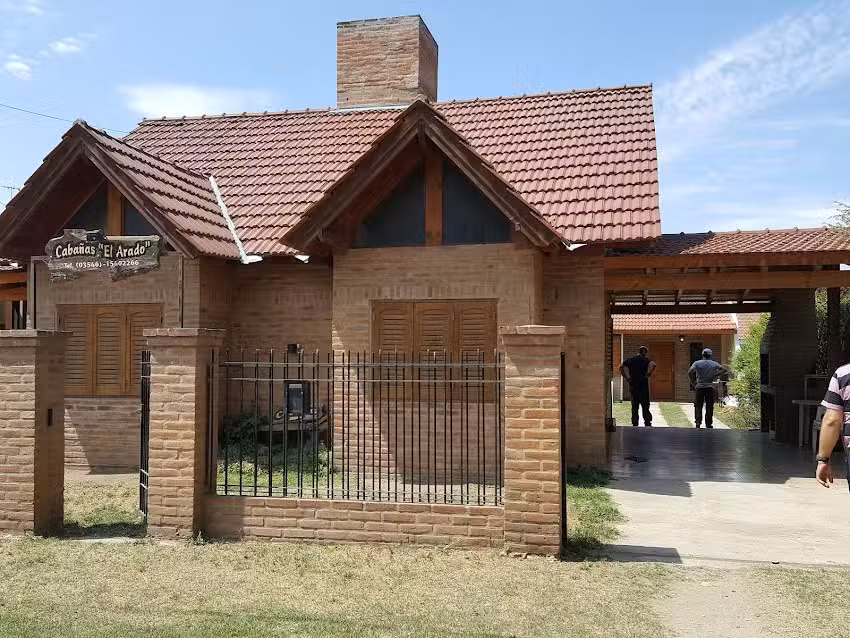 Caba&ntilde;as El Arado