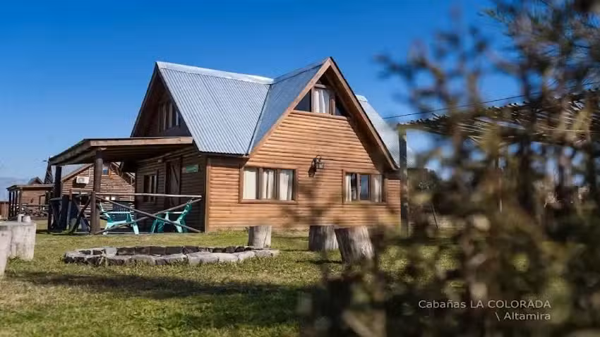 Caba&ntilde;as la Colorada