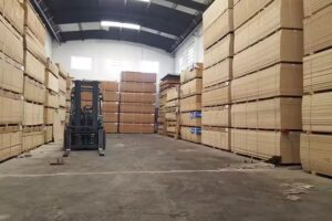 D&rsquo;AVERSA Enchapados en Maderas