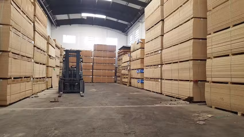 D&rsquo;AVERSA Enchapados en Maderas