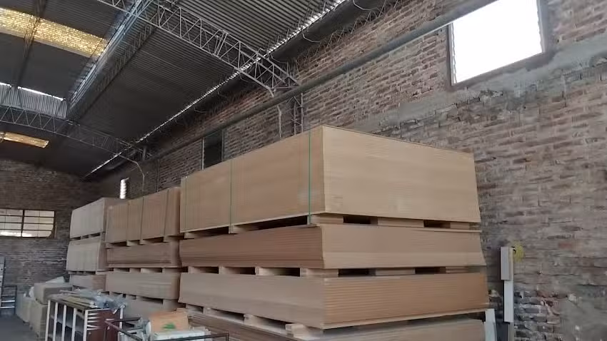 HERRAJES Y LACAS MAIP&Uacute;