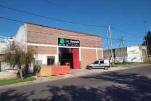 La Avenida Placas y Herrajes