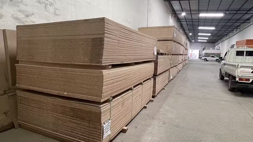 MED Maderas Y Herrajes