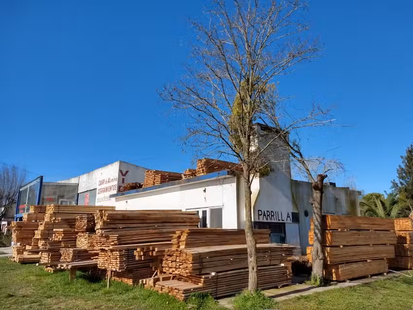 Parracone Vidrios maderas aluminio