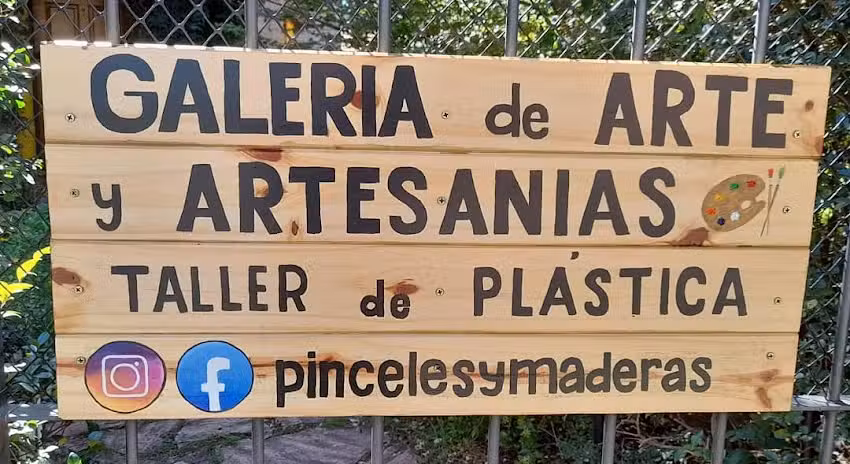 Pinceles y Maderas taller de arte y artesan&iacute;as