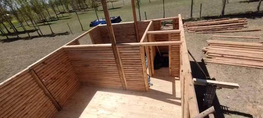 Quinchos Mendoza/ Maderas Las Compuertas