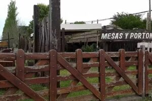 R&uacute;sticos maderas. Mesas, portones, alambrados